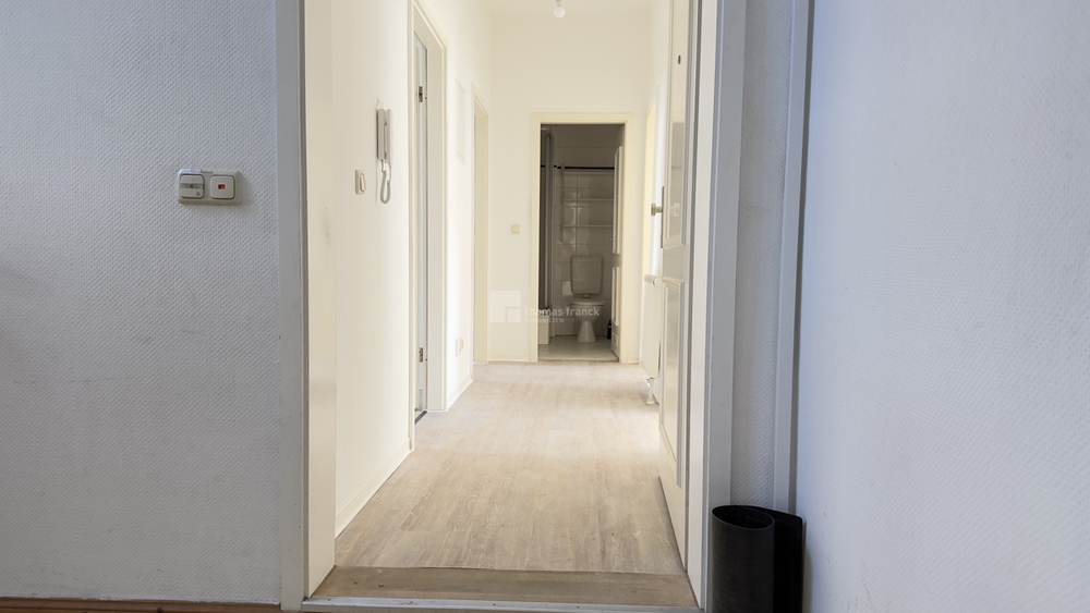 Perfekt für die kleine Familie: 3-Zimmer-Wohnung mit Balkon - Etagenwohnung Schwerin Feldstadt | Angebot:27191298