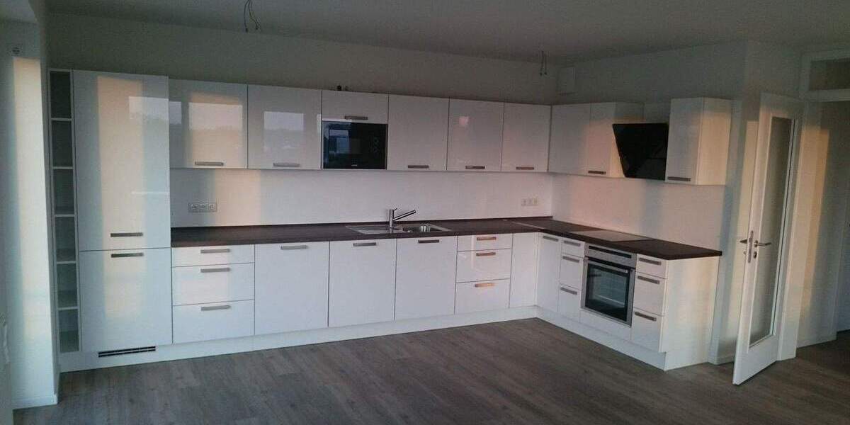 Etagenwohnung Schwerin Lewenberg - 3 Zimmer, 83 m&sup2;, 1.245&euro; | Angebot:24991133