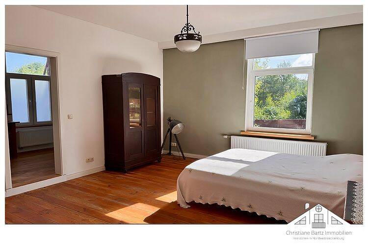 Einfamilienhaus Warin - 7 Zimmer, 200 m&sup2;, 199.750&euro; | Angebot:25660949