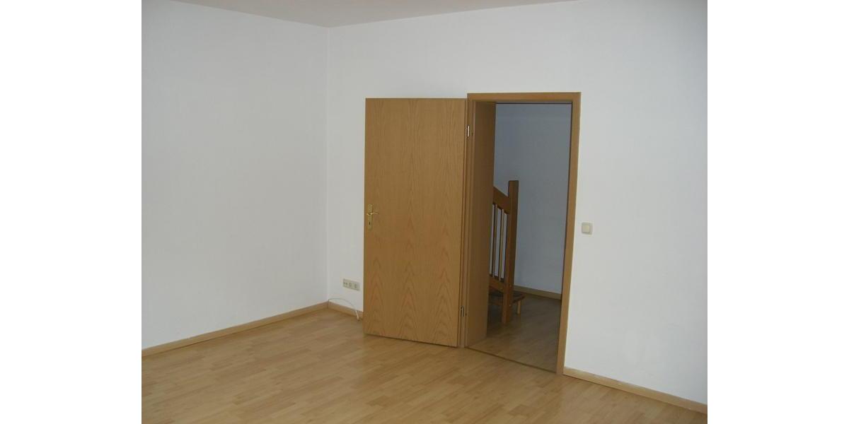 Maisonettenwohnung Schwerin - 3 Zimmer, 81 m&sup2;, 670&euro; | Angebot:26446863