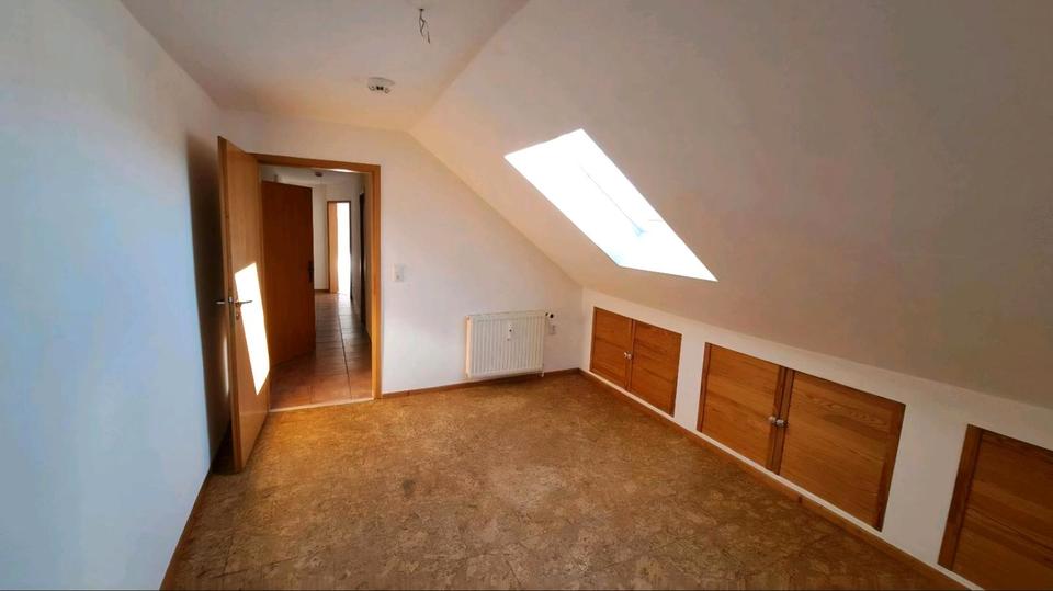 Dachgeschoßwohnung Lützow - 4 Zimmer, 78 m&sup2;, 850&euro; | Angebot:25793643