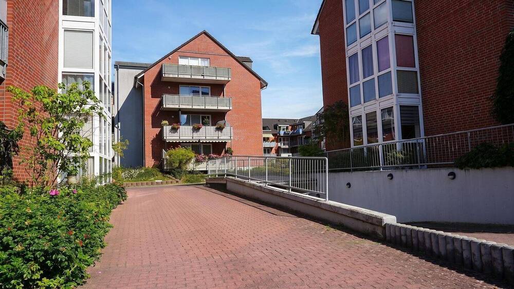 Etagenwohnung Schwerin Krebsförden - 2 Zimmer, 69 m&sup2;, 840&euro; | Angebot:26475408