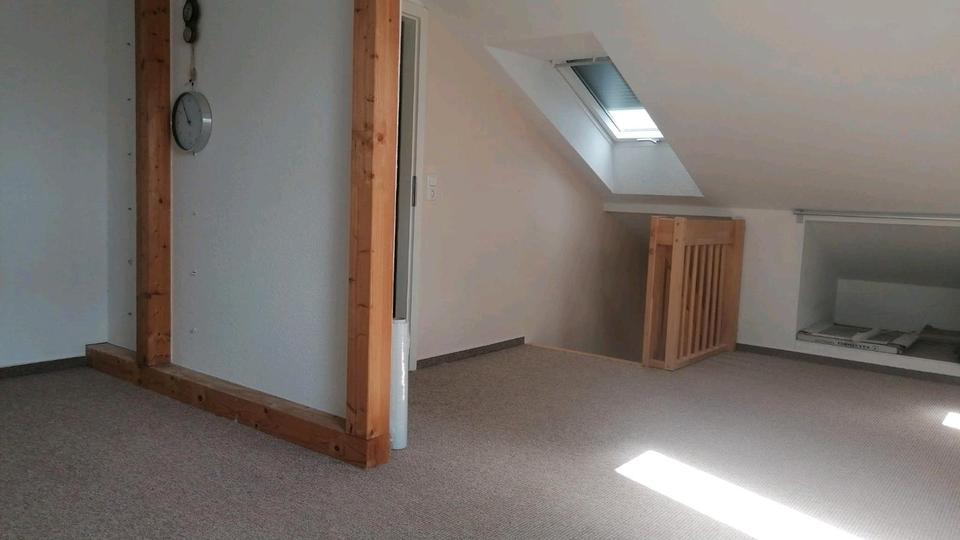 Etagenwohnung Schwerin Gartenstadt - 3 Zimmer, 100 m&sup2;, 1.100&euro; | Angebot:26532270