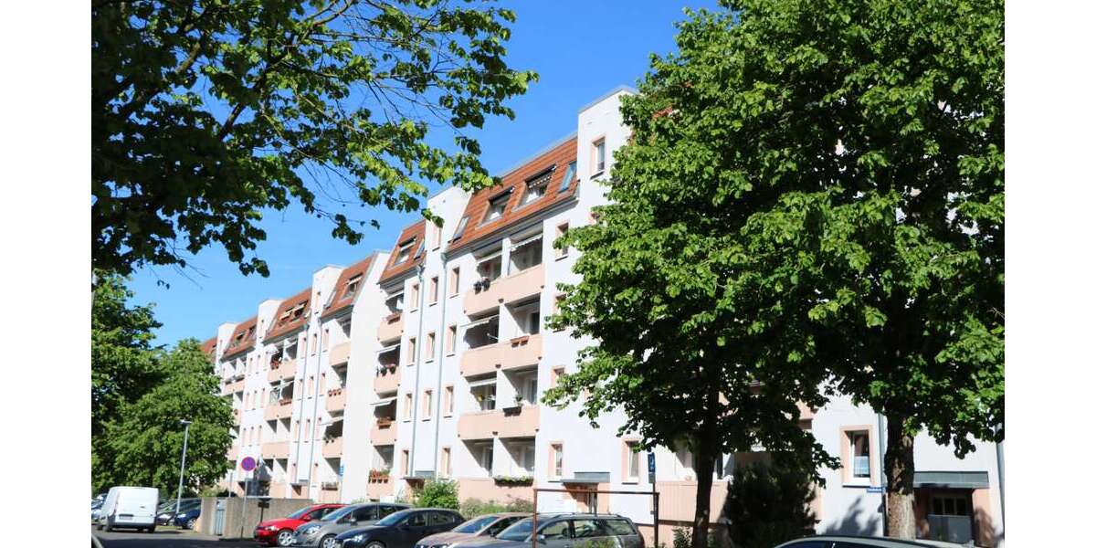 Wohnung zum Mieten in Schwerin 466 € 71.64 m² 4 zimmer