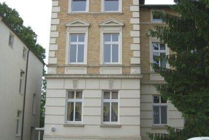 Schöne 1-Zimmer-Wohnung mit kleiner Terrasse in der beliebten Schelfstadt zu mieten!