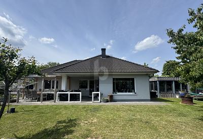 ZWISCHEN 2 SEEN - MODERNES EIGENHEIM IN SACKGASSE - Einfamilienhaus Klein Trebbow | Angebot:27233857