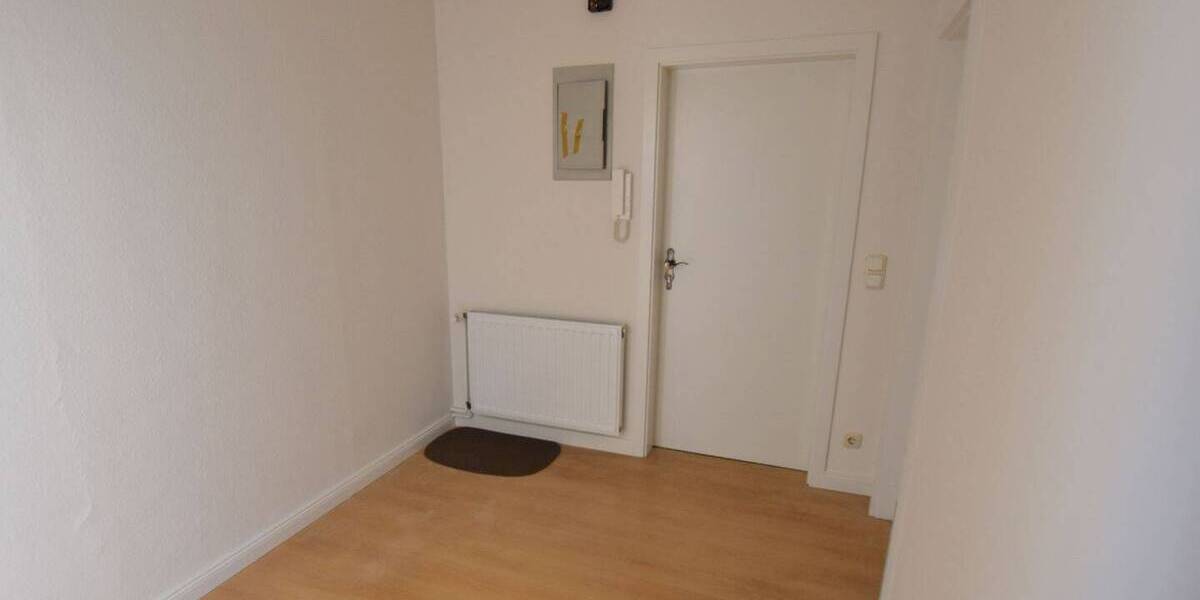 Etagenwohnung Schwerin Weststadt - 3 Zimmer, 84 m&sup2;, 650&euro; | Angebot:26556126