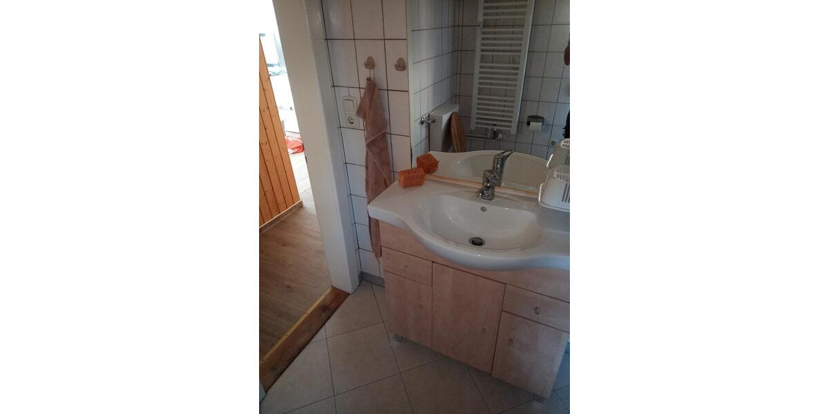 Erdgeschoßwohnung Lewitzrand - 1 Zimmer, 35 m&sup2;, 220&euro; | Angebot:26661192