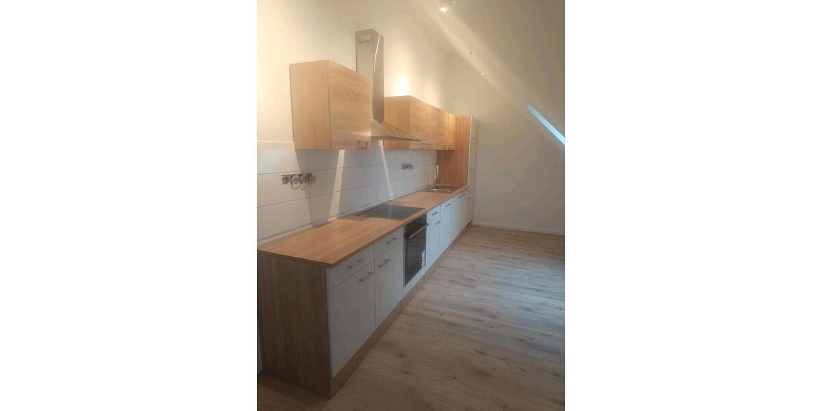 Bobitz Lichtdurchflutete & großzügige 70 m² DG-Wohnung mit Einbauküche, Stellplätzen & Haustieren willkommen – ruhig in DambeckBobitz 1 zimmer