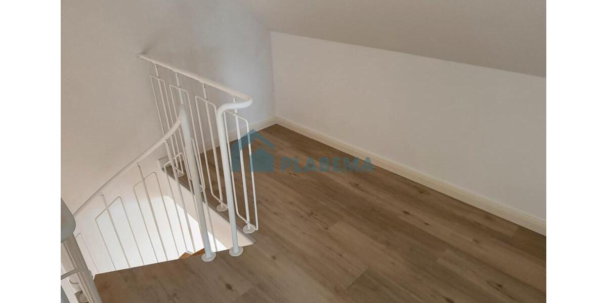 4-Zimmer-Wohnung mit Einbauküche & Dachterrasse modernisiert in Friedrichsthal 4 zimmer