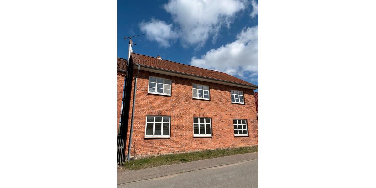 Erdgeschoßwohnung Hagenow - 4 Zimmer, 80 m&sup2;, 520&euro; | Angebot:25960137