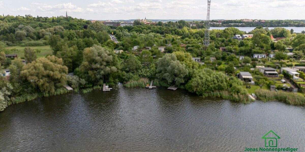 Bungalow Schwerin Gartenstadt - 1 Zimmer, 27 m&sup2;, 45.000&euro; | Angebot:25771173