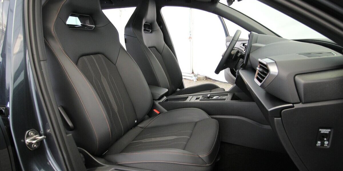 Cupra Leon Sportstourer e-HYBRID 6-DSG NAVI+LED+KAMERA 8.683 km 27.990 &euro; Hagenow 19230