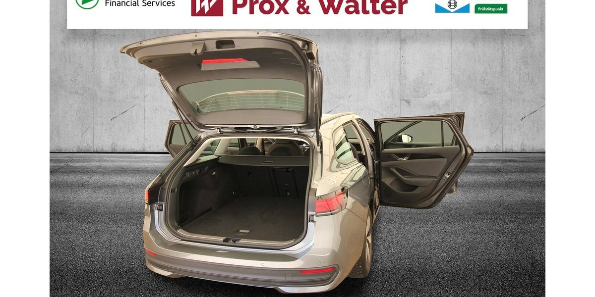 VW Passat Variant 1.5 eTSI 7-DSG LED+KAMERA+WINTER 33.281 km 26.900 &euro; Hagenow 19230