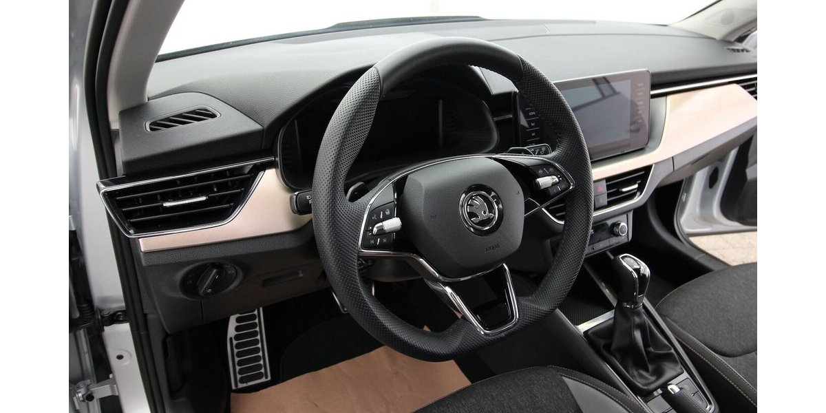Skoda Kamiq TSI OPF DSG Style Plus NAVI+LED+ACC+ALU17 24.236 km 20.900 &euro; Hagenow 19230