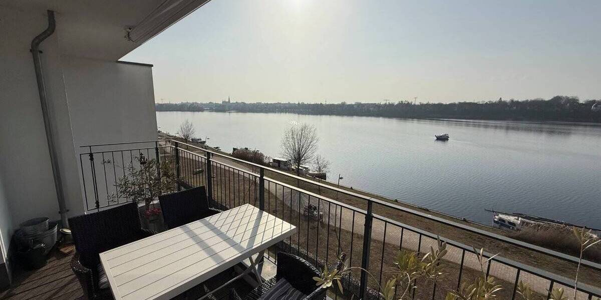 Etagenwohnung Schwerin Werdervorstadt - 3 Zimmer, 104 m&sup2;, 600.000&euro; | Angebot:26276361