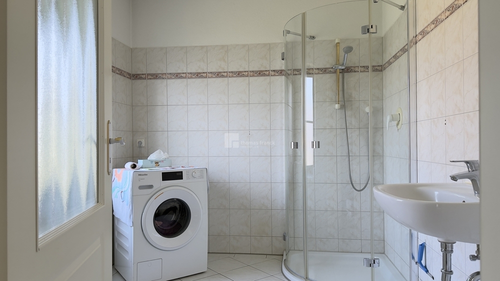 Gewachsenes Zuhause – Eigenes Haus, eigener Garten, eigener Teich mit Garage + Feuer im Wohnzimmer - Einfamilienhaus Schwerin Wüstmark | Angebot:25638280