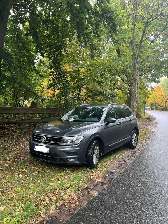 VW Tiguan 92.000 km 21.999 € Dorf Mecklenburg 23972