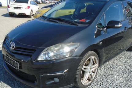 Toyota Auris 234.000 km 3.799 &euro; Wildau 15745