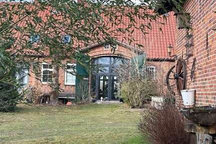 Haus Wittenburg - 6 Zimmer, 252 m&sup2;, 600.000&euro; | Angebot:22952775