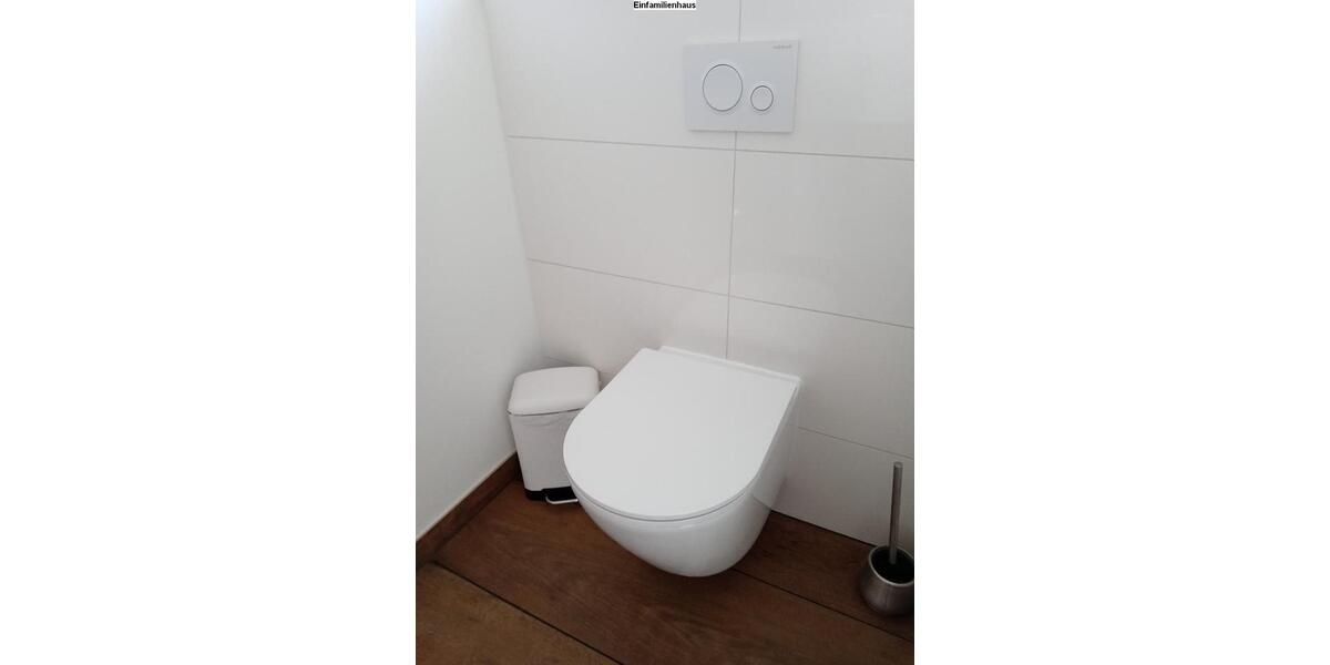 Einfamilienhaus Schwerin Friedrichsthal - 8 Zimmer, 222 m&sup2;, 670.000&euro; | Angebot:26817256