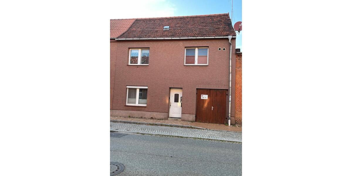 Einfamilienhaus Crivitz - 6 Zimmer, 109 m&sup2;, 130.000&euro; | Angebot:27096859