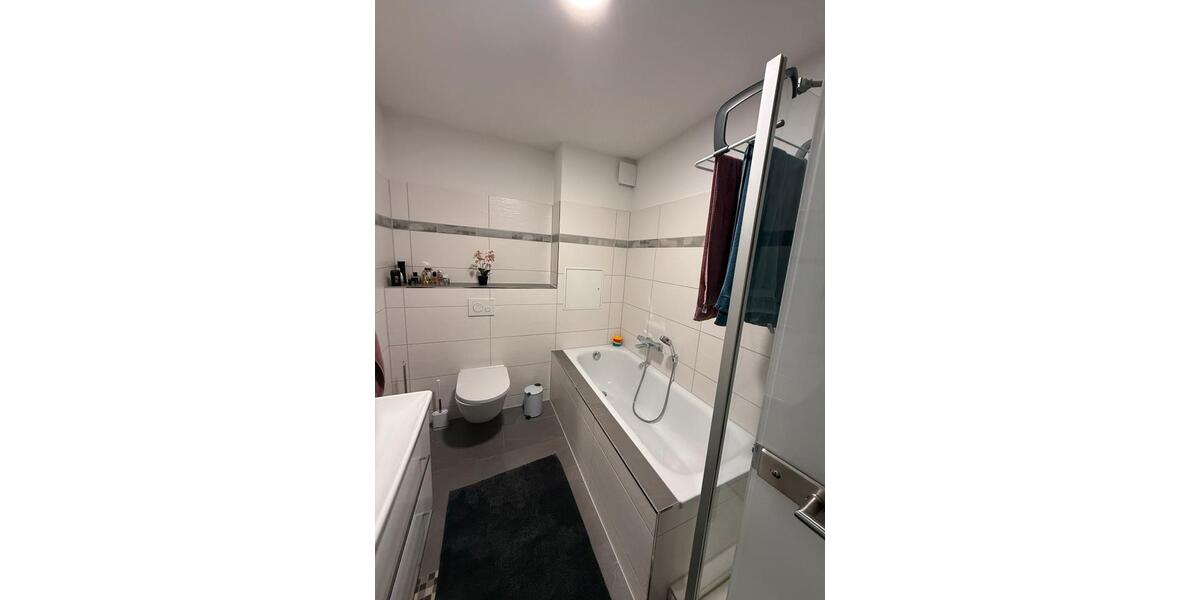 Erdgeschoßwohnung Schwerin Gartenstadt - 3 Zimmer, 90 m&sup2;, 1.050&euro; | Angebot:26606276