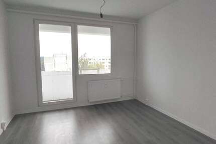 Wohnung Schwerin Gartenstadt - 4 Zimmer, 82 m&sup2;, 529&euro; | Angebot:24876500