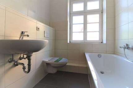 Wohnung zum Mieten in Schwerin 530 € 66.23 m² 2 zimmer