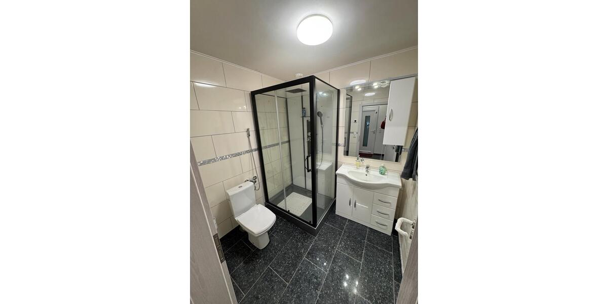 Büroraum mit Küche, 250m2 Stellplatz und vieles mehr zimmer