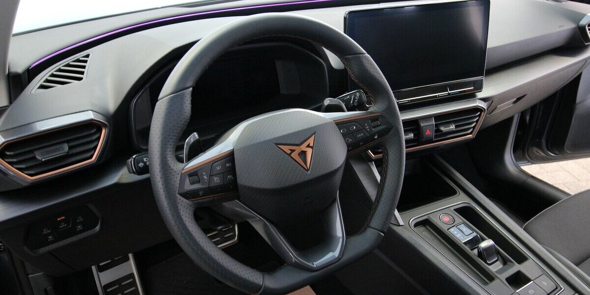 Cupra Leon Sportstourer e-HYBRID 6-DSG NAVI+LED+KAMERA 23.150 km 26.900 &euro; Hagenow 19230