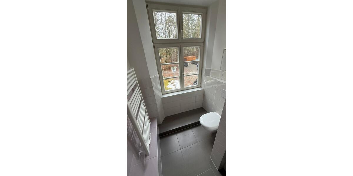 Erdgeschoßwohnung Schwerin Friedrichsthal - 2 Zimmer, 82 m&sup2;, 819&euro; | Angebot:24492773