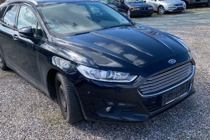 Ford Mondeo 239.000 km 5.000 &euro; Bandenitz 19230