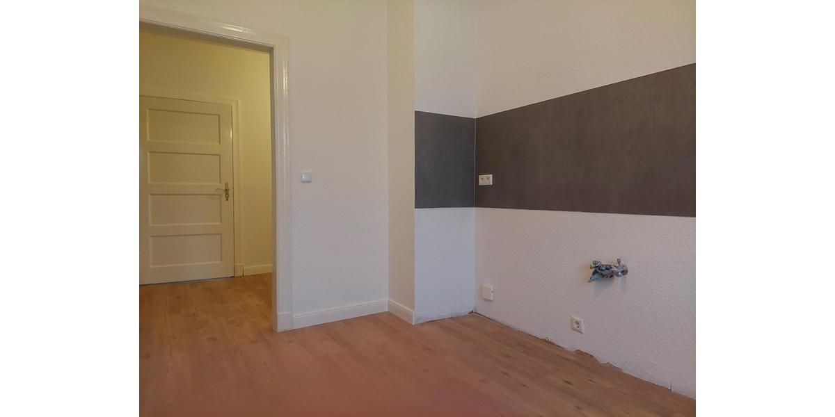 Etagenwohnung Schwerin - 4 Zimmer, 104 m&sup2;, 1.300&euro; | Angebot:25902607
