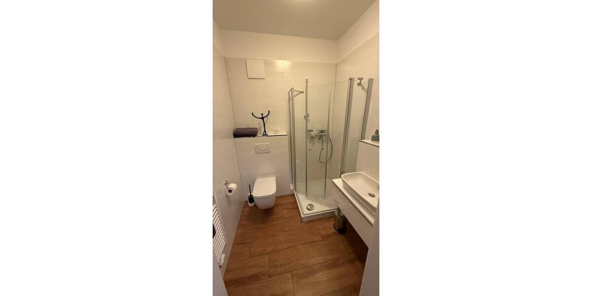 Etagenwohnung Schwerin Werdervorstadt - 3 Zimmer, 104 m&sup2;, 600.000&euro; | Angebot:26276361