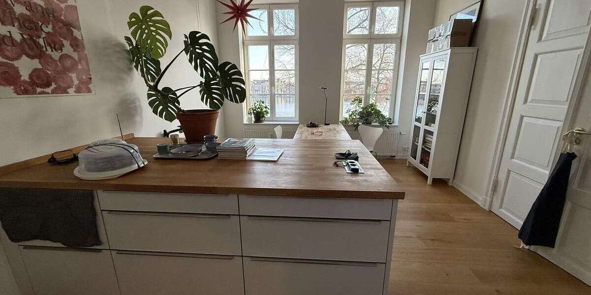 Etagenwohnung Schwerin Schelfstadt - 2 Zimmer, 94 m&sup2;, 419.000&euro; | Angebot:25078993