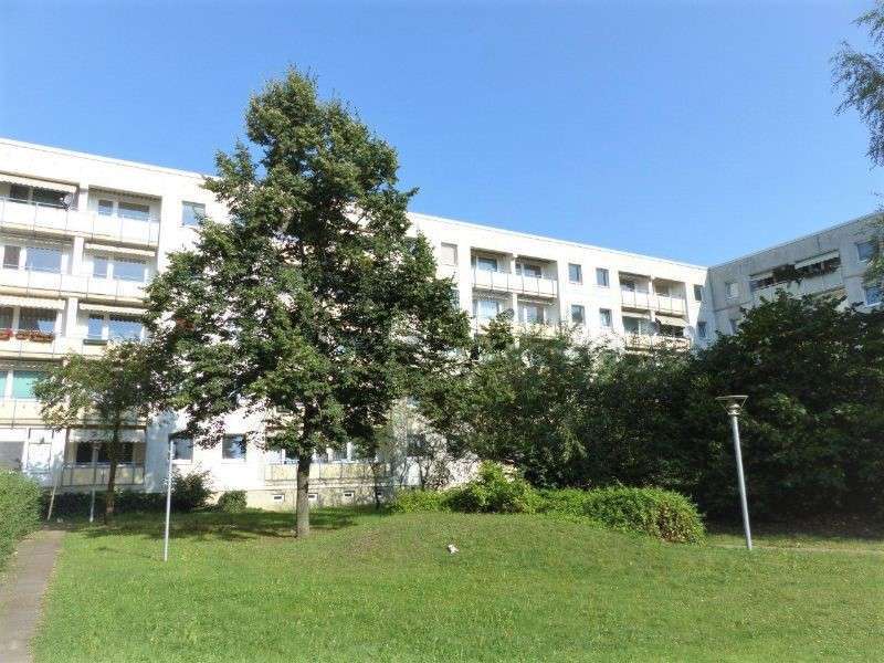 Wohnung zum Mieten in Schwerin 380 € 58.14 m²