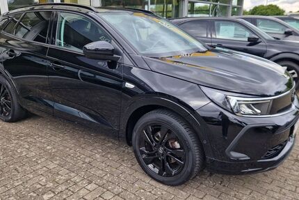 Opel Grandland (X) 50.355 km 18.990 € Schwerin 19055