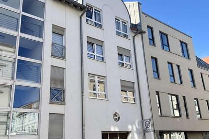 Garagen / Stellplätze Schwerin Gartenstadt - 100&euro; | Angebot:24244001