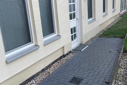 2 Zi.Whg. SNCity 60m2,EG,EBK,incl.Wintergarten,von privat 2 zimmer