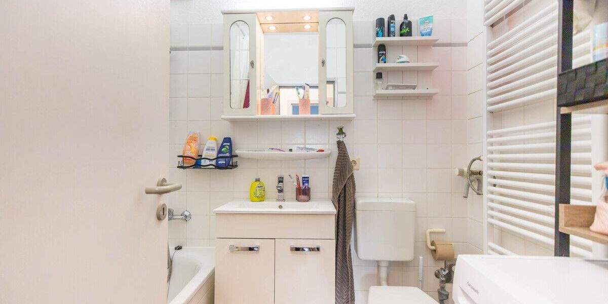 Etagenwohnung Schwerin Haselholz - 4 Zimmer, 66 m&sup2;, 109.000&euro; | Angebot:22984448