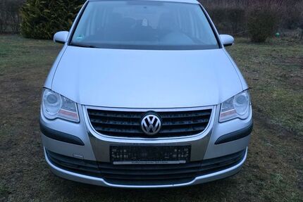 VW Touran 256.225 km 2.300 &euro; Lützow 19209