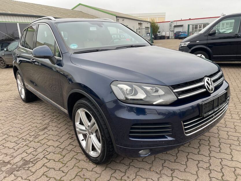 VW Touareg 348.035 km 9.999 € Wittenburg 19243