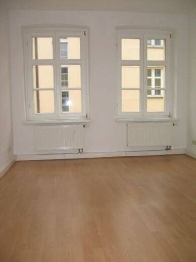 Etagenwohnung Schwerin Feldstadt - 3 Zimmer, 67 m&sup2;, 670&euro; | Angebot:26499224