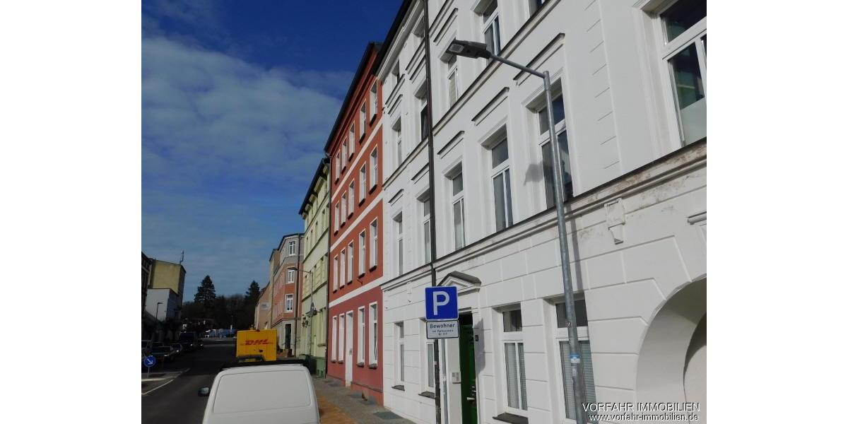 Etagenwohnung Schwerin - 4 Zimmer, 82 m&sup2;, 779&euro; | Angebot:25976090