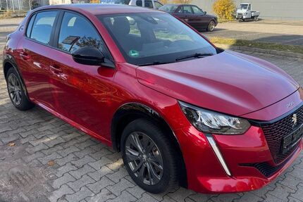 Peugeot 208 54.674 km 14.600 &euro; Mittenwalde 15749