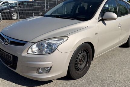 Hyundai i30 283.700 km 1.300 &euro; Rastow 19077