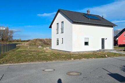 Haus Dorf Mecklenburg - 6 Zimmer, 144 m&sup2;, 520.000&euro; | Angebot:25929738