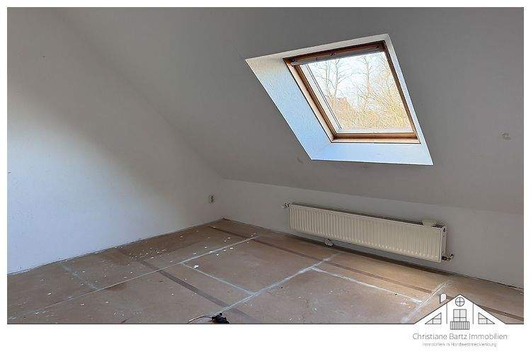 Mehrfamilienhaus, Wohnhaus Warin - 8 Zimmer, 134 m&sup2;, 104.750&euro; | Angebot:25747417