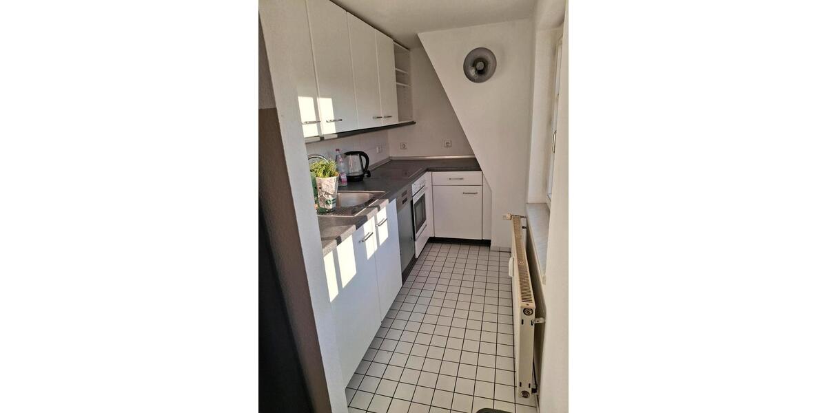 Dachgeschoßwohnung Schwerin - 1 Zimmer, 37 m&sup2;, 660&euro; | Angebot:26325875
